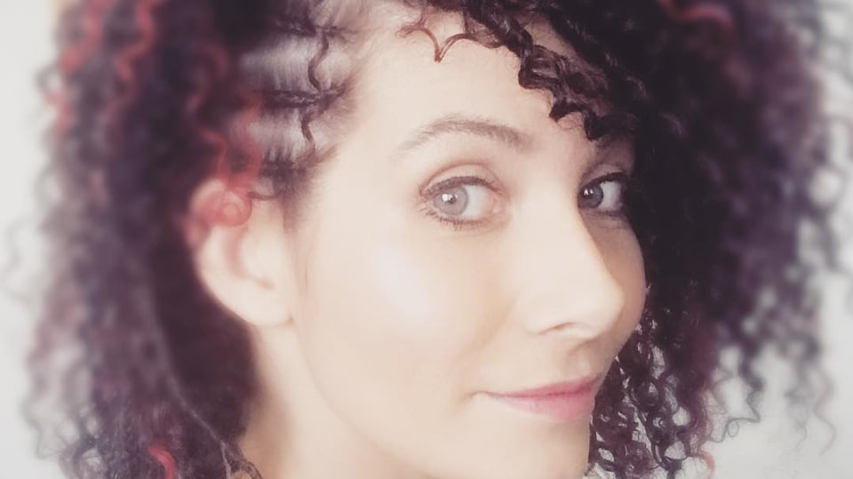 Eva Decastelo